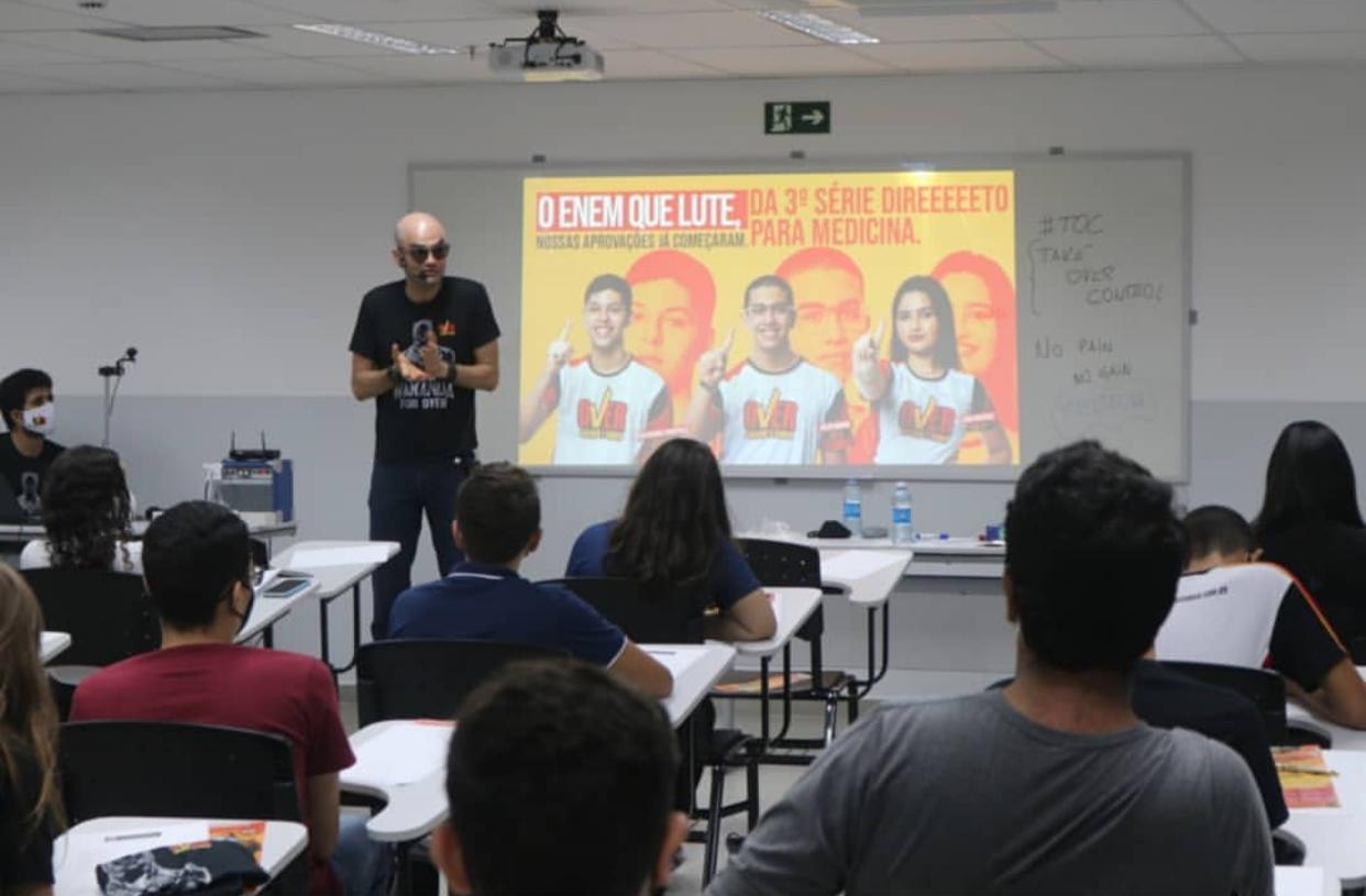 Professores relatam os desafios da profissão em tempos de pandemia