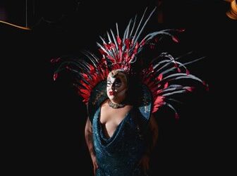 Bingo Drag Show exibe a arte transformista no Franz Cabaret