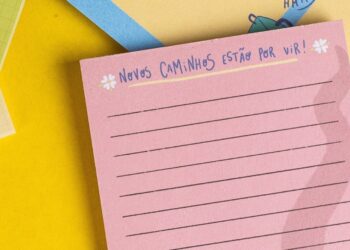 Inspirado em sua vivência no interior paraibano, desenhista Gutierre assina coleção de papelaria da ONG Milagre Sertão