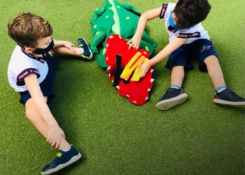 Entenda a importância da socialização de crianças autistas nas escolas