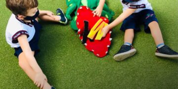 Entenda a importância da socialização de crianças autistas nas escolas