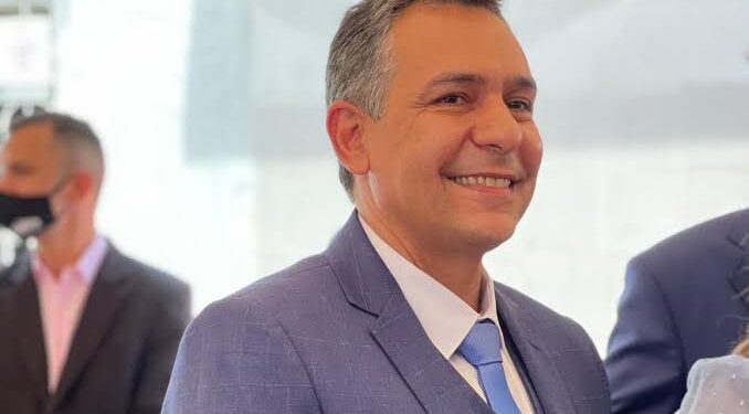 Santa Rita ganhará teatro municipal, anuncia Emerson Panta