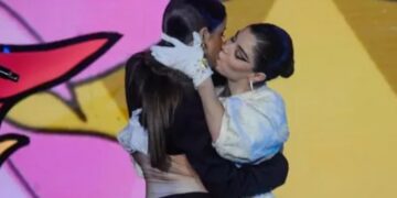 GKay beija Bianca Andrade e elogia colega: “Agora entendi o poder da boquinha”