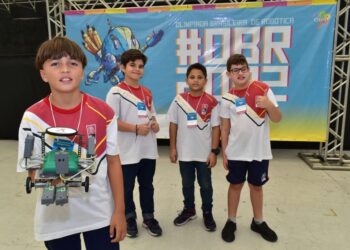 Equipes da Rede Municipal de Ensino sobem ao pódio na etapa estadual da Olimpíada Brasileira de Robótica
