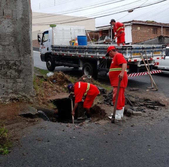 Seinfra segue com manutenção de galerias e iluminação pública em 19 bairros