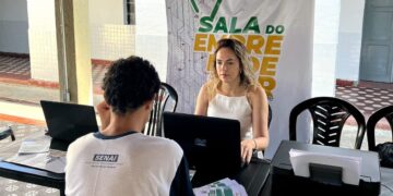 Prefeitura de Campina Grande leva projeto Sala Itinerante para estudantes do Senai