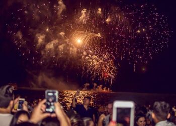 Com banda baile, samba, forró e open bar de cerveja, Réveillon 2023 do Arpoador, em João Pessoa, realiza evento para toda a família