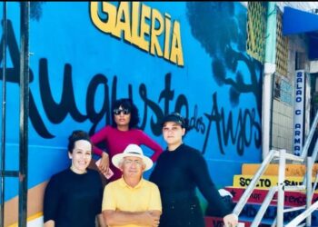 Artistas de rua criam nova pintura na Galeria Augusto dos Anjos