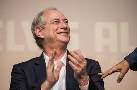 Ciro defende apoio “crítico” a Lula em reunião do PDT