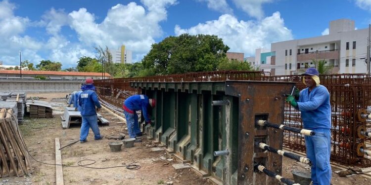 Governo do Estado intensifica construção do viaduto que faz parte da obra de ligação da UFPB ao Bancários