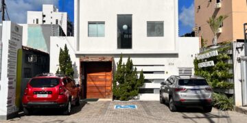 Referência em tratamentos odontológicos e reconhecida pelos serviços premium e de excelência, Odontogalerie completa nove anos