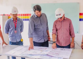 Leo Bezerra visita obras, fiscaliza cumprimento de prazos e destaca ações de infraestrutura em toda a cidade
