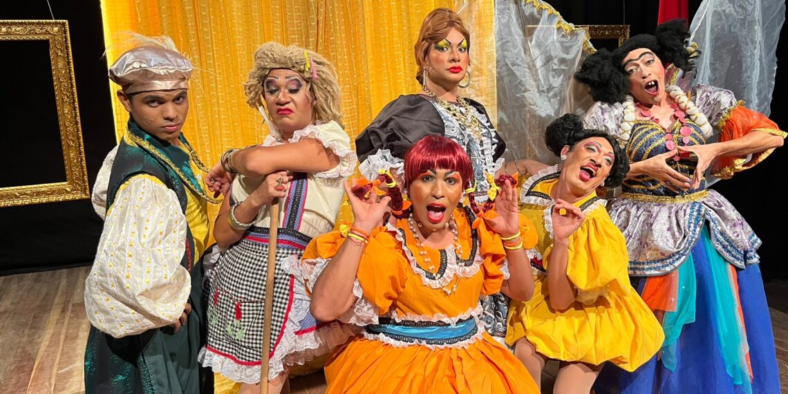Sucesso de bilheteria, espetáculo do Pastoril Profano “Cinde é ela” é atração do Teatro Santa Roza