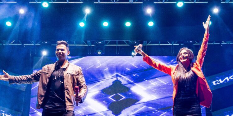 Banda Encantu’s grava DVD em show gratuito na praia de Jacumã, nesta quarta (25)