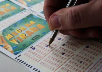 Prêmio de mais de R$ 541 milhões da Mega da Virada sai para 5 apostas