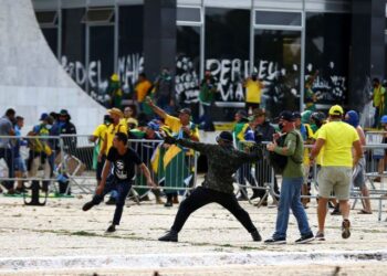 Terrorismo em Brasília: o dia em que bolsonaristas criminosos depredaram Planalto, Congresso e STF