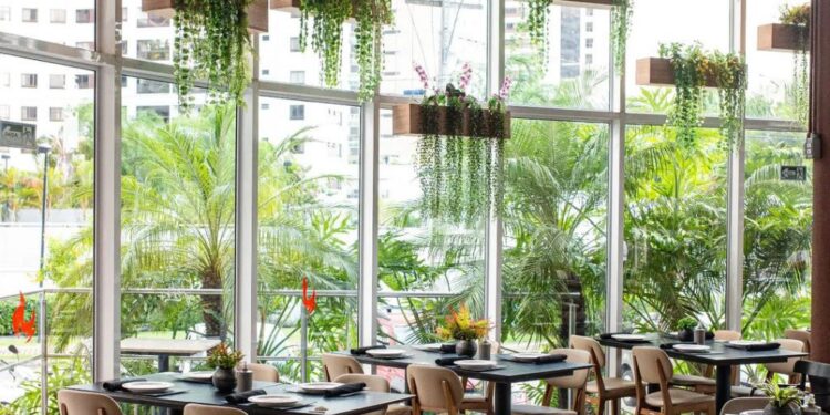 John’s Grill encanta clientes com gastronomia de qualidade e ambiente aconchegante