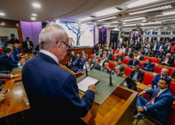 Na Câmara, Cícero Lucena anuncia investimentos e fala da parceria para aprovação do novo Plano Diretor