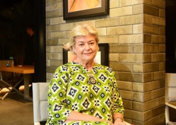 Mulheres na arte: conheça as obras de artistas femininas que estão disponíveis no Espaço Arte Brasil