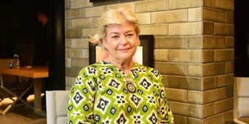 Mulheres na arte: conheça as obras de artistas femininas que estão disponíveis no Espaço Arte Brasil