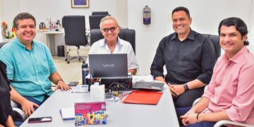 No Dia Internacional da Síndrome de Down, Cícero Lucena regulamenta Lei que obriga estabelecimentos a garantir prioridade a pessoas com T21