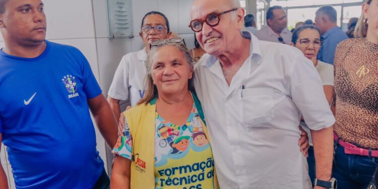 Cícero Lucena entrega 30ª USF reestruturada e consolida política de recuperação da rede de atenção básica