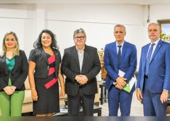 Governador recebe defensora geral em primeira visita oficial da gestão ao chefe do Executivo