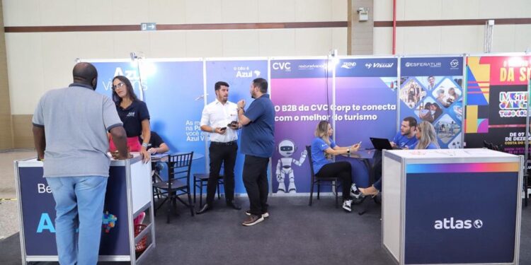 CVC apresenta novo portal de viagens e divulga pacotes para ‘Maior São João do Mundo’, na Expo Turismo Paraíba