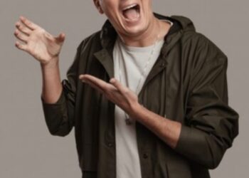 Saiba mais sobre a comédia “Eu comigo mesmo”, de Rafael Portugal