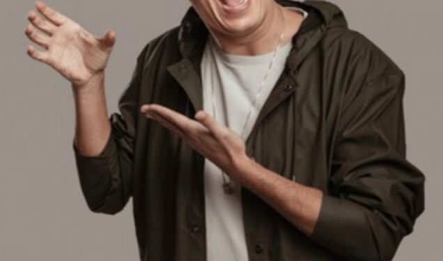 Saiba mais sobre a comédia “Eu comigo mesmo”, de Rafael Portugal