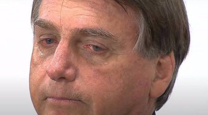 Bolsonaro é declarado inelegível por 8 anos pelo TSE após mentiras e ataques ao sistema eleitoral