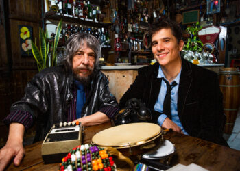 Benito Di Paula e Rodrigo Vellozo apresentam regravação de “Parabéns pra Você”, do Fundo de Quintal