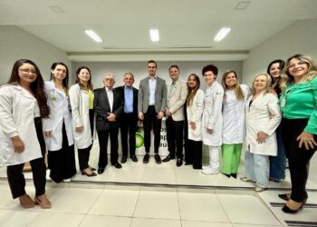 Governador em exercício visita Laureano e reafirma parceria do estado para combater o câncer na Paraíba