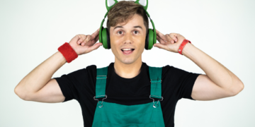 Sucesso entre as crianças, Gato Galáctico faz show em João Pessoa neste domingo (23)