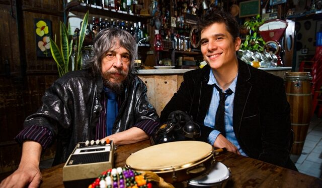 Benito Di Paula e Rodrigo Vellozo apresentam o EP Do Jeito Que a Vida Quer