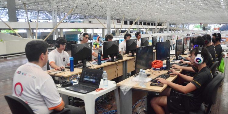 Duas novas equipes competem nos jogos do Circuito Pessoense de e-Sports