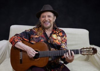 Geraldo Azevedo apresenta show voz e violão no Armazém Hall nesta sexta (26)