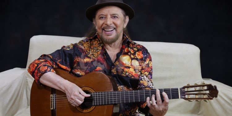 Geraldo Azevedo apresenta show voz e violão no Armazém Hall nesta sexta (26)