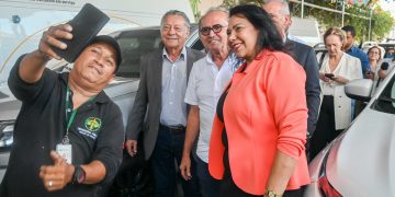 Prefeito de João Pessoa assina ordem de serviço para a demolição do Hotel Tropicana