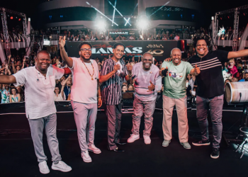 Fundo de Quintal comanda noite de samba e pagode no Clube Cabo Branco neste sábado (20)