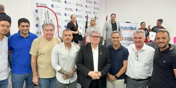 Governador João Azevêdo recebe Projeto de Lei que promete transformar o esporte na Paraíba