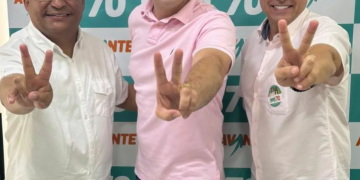 Nilvan Ferreira anuncia apoio a André Coutinho em Cabedelo