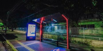 Prefeitura inicia instalação de 400 novos abrigos nas paradas de ônibus para garantir conforto e acessibilidade ao usuário