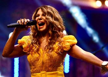 Elba Ramalho realiza show gratuito na programação da Festa do Trabalhador em João Pessoa
