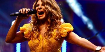 Elba Ramalho realiza show gratuito na programação da Festa do Trabalhador em João Pessoa