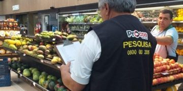 Procon-JP encontra diferença de 700% no preço da alface em pesquisa para hortifrútis