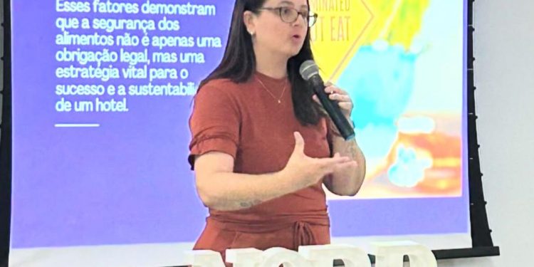 Perita em Alimentos explica estratégias para garantir alimentos seguros em estabelecimentos comerciais