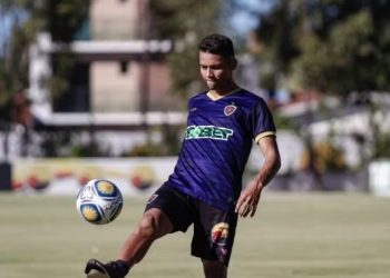 Botafogo-PB renova com volante titular na Série C de 2024