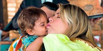 Carta psicografada de Marília Mendonça chega com mensagem arrepiante e até recado ao filho de 5 anos