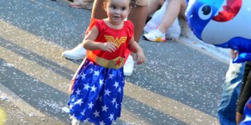 Bloco Muriçoquinhas leva alegria e nostalgia à Via Folia com o tema “Faça uma Criança Feliz”